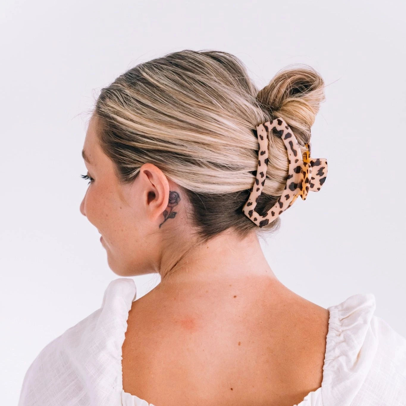 Blonde Tortoise Open Large Claw Hair Clip