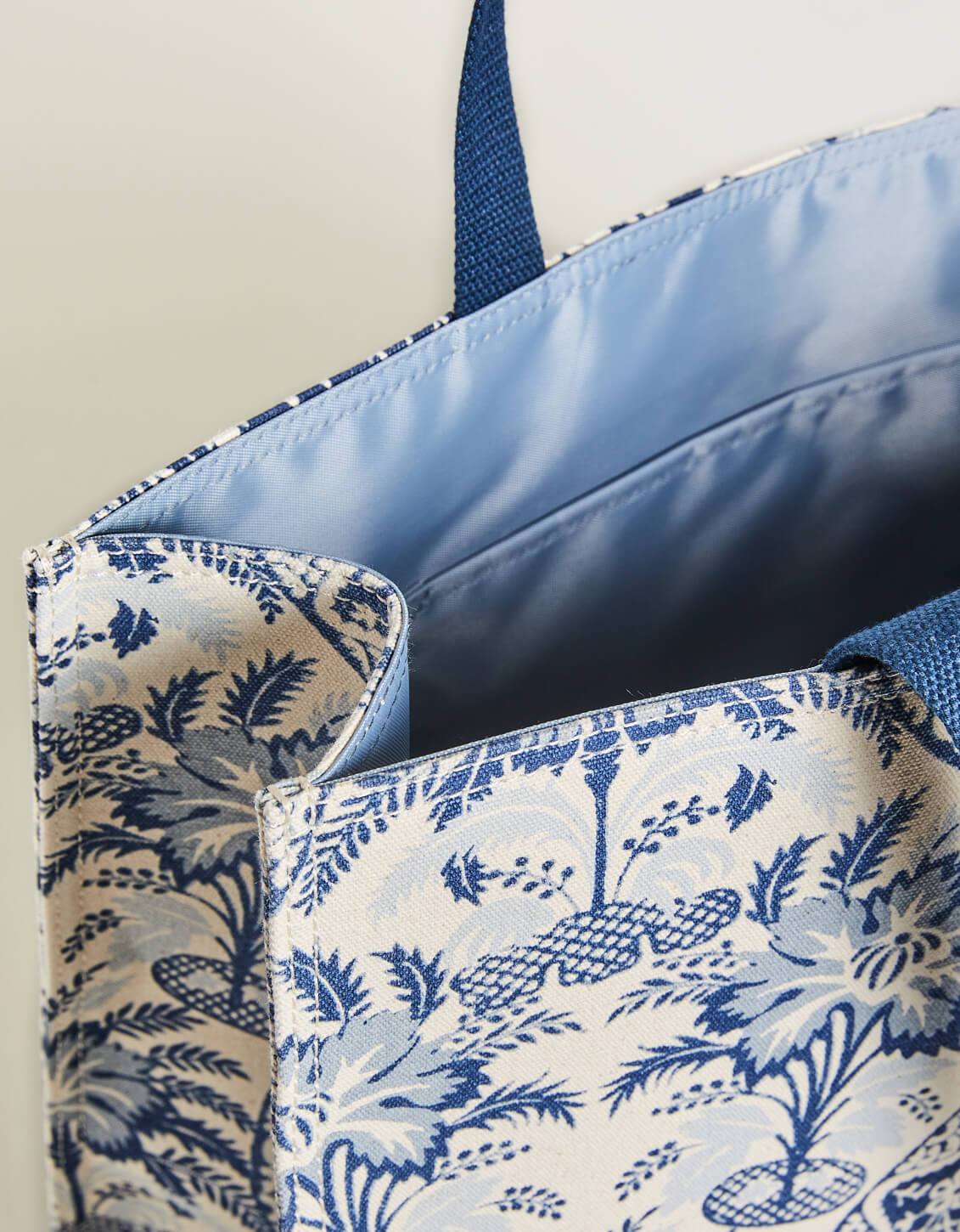 Market Tote Peeples Song Park Palms