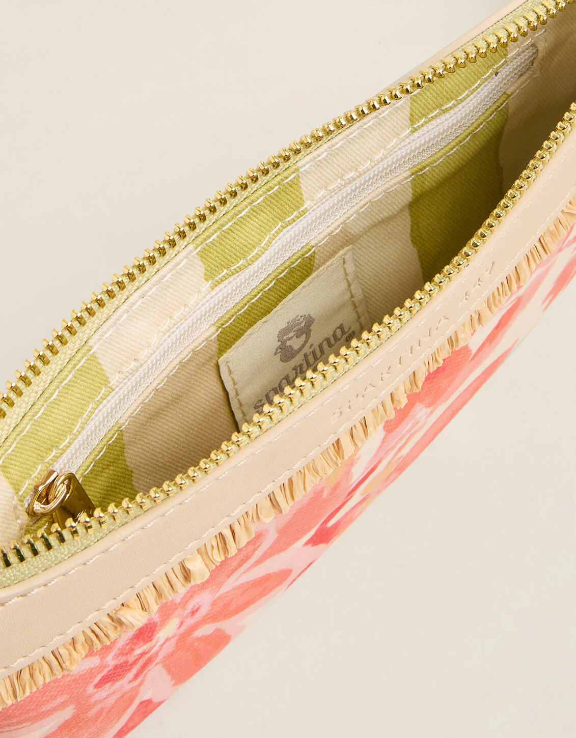 Grab-N-Go Wristlet Castillo Tropical
