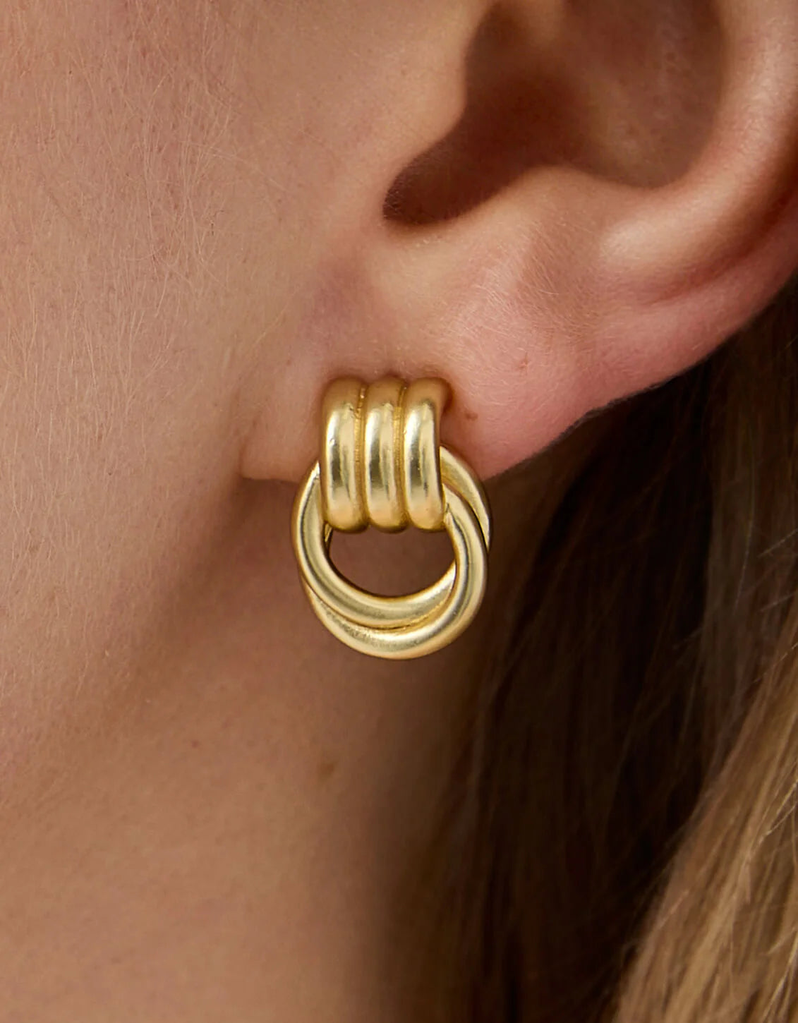 Francis Stud Earrings Gold