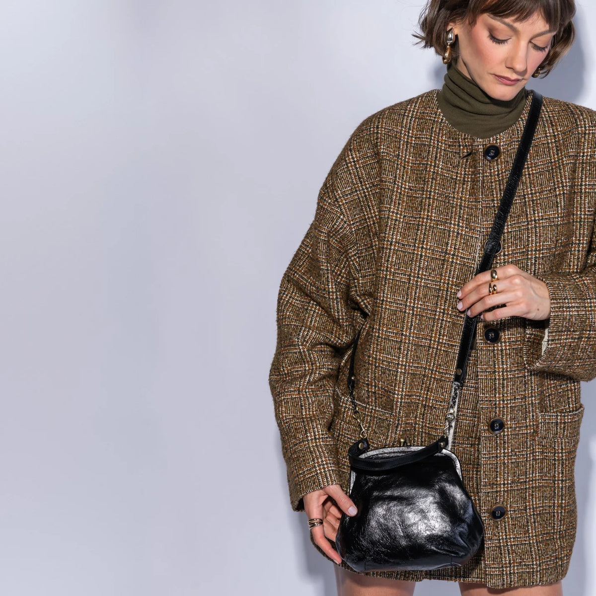 Alba Frame Crossbody Black
