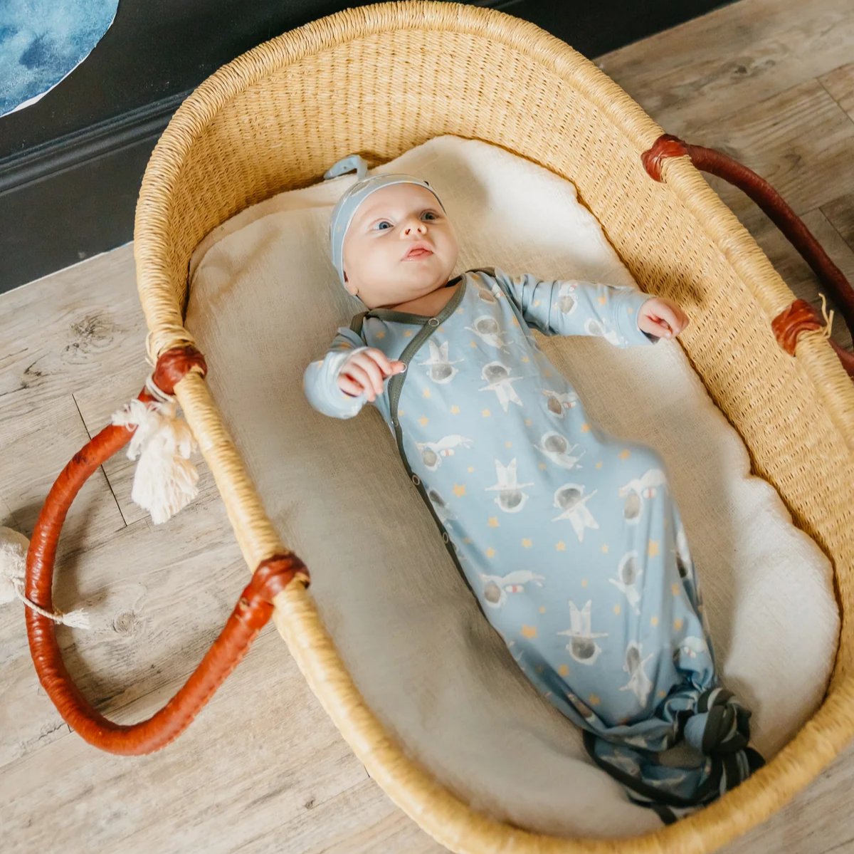 Newborn Knotted Gown Neil
