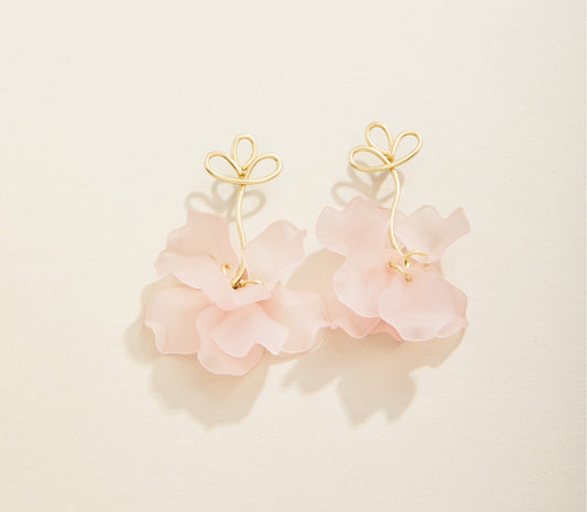 Corolla Stem Earrings Pink