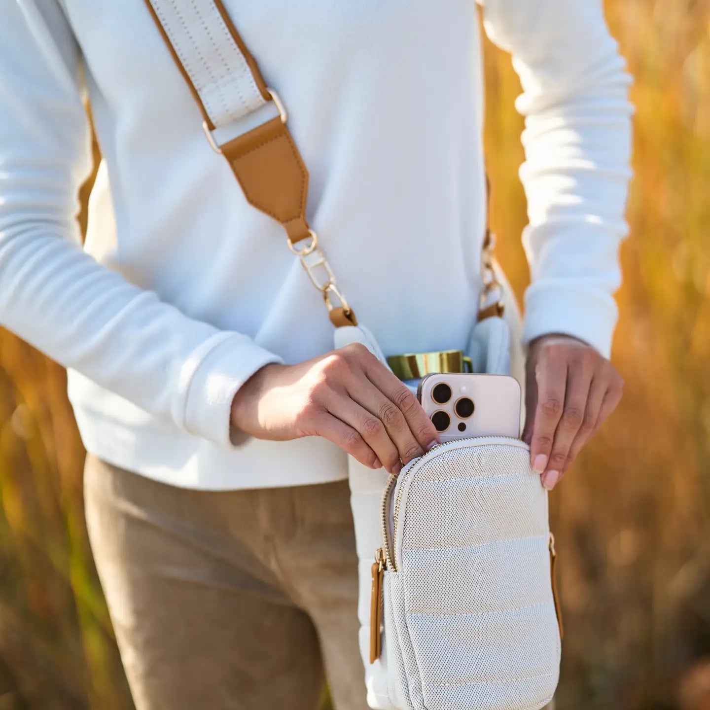 HydroBag Canvas with Vegan Leather and Canvas Strap