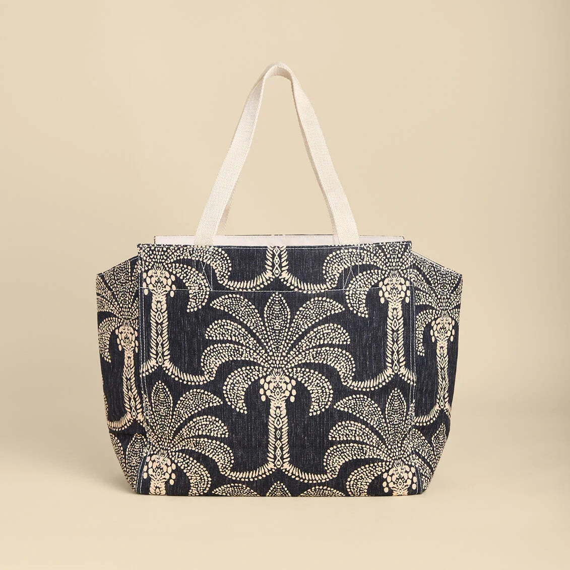 Shop Tote Bridge Street Palms Black