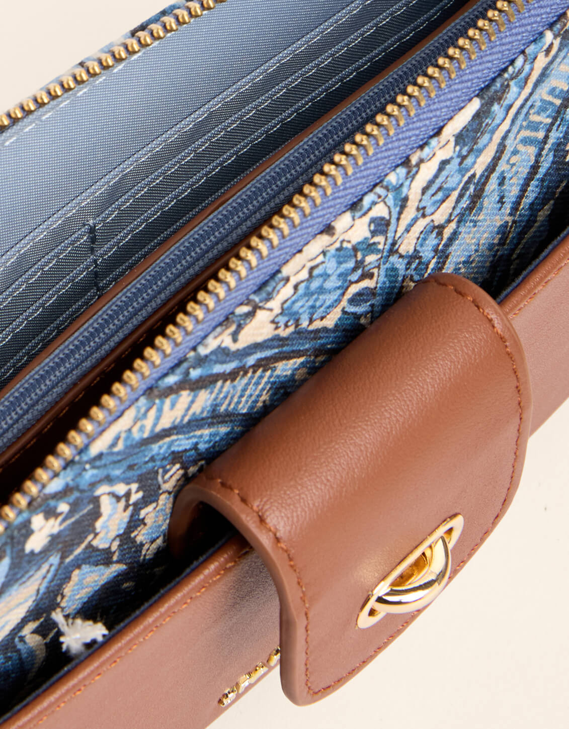 Lindsey Phone Crossbody Japonica Cartouche Blue