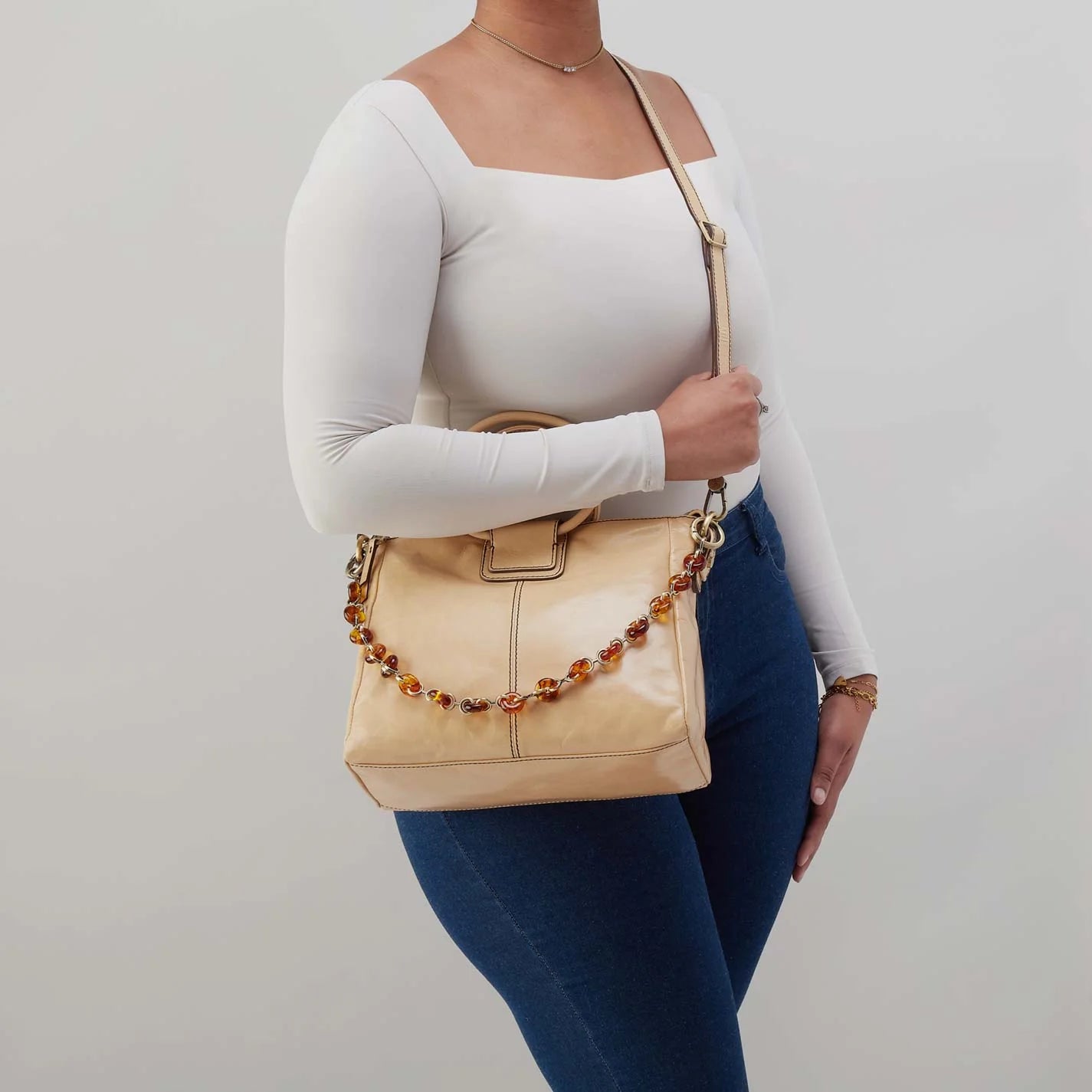 Sheila Medium Satchel Desert Sand