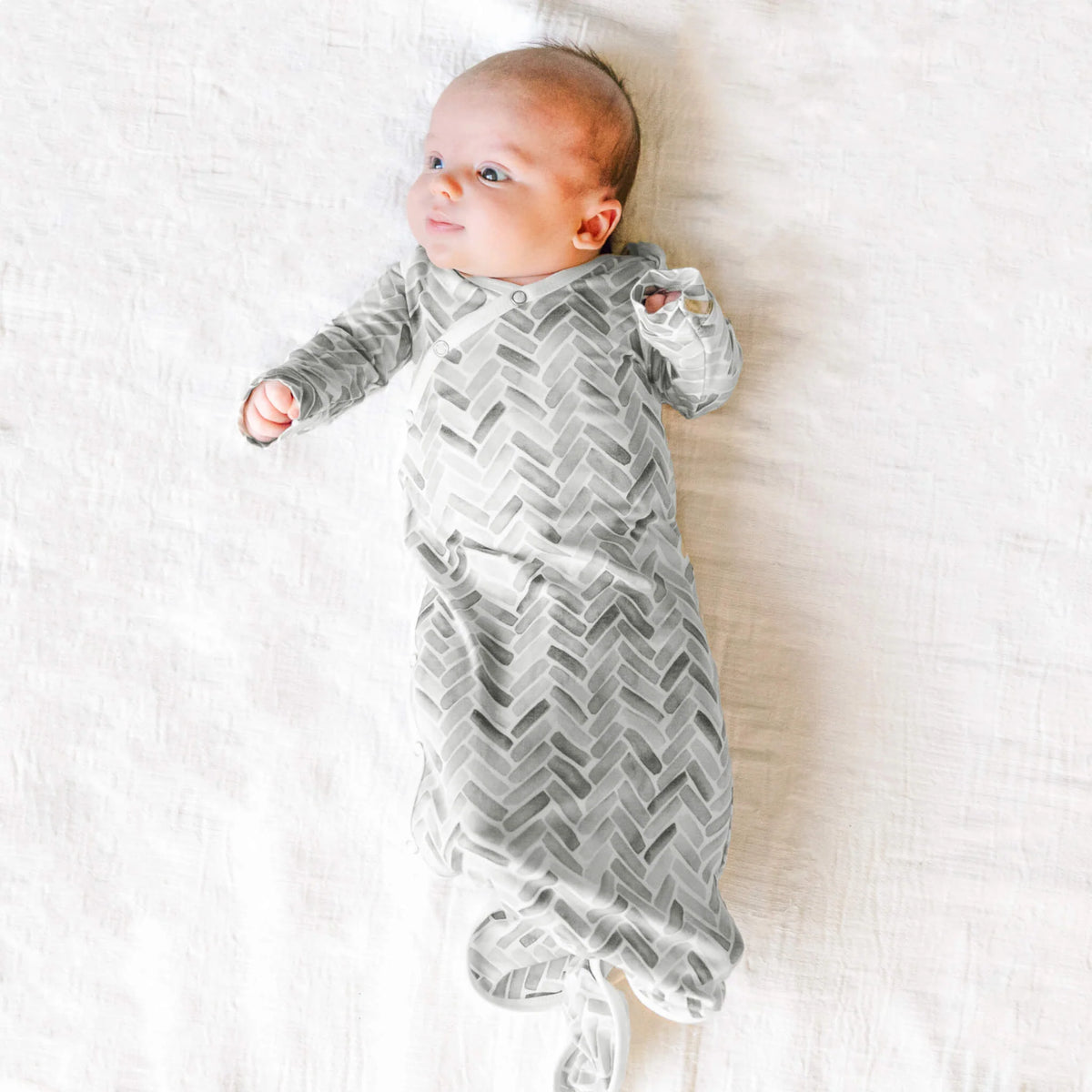 Newborn Knotted Gown Alta