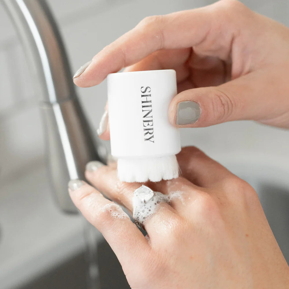 Radiance Jewelry Brush