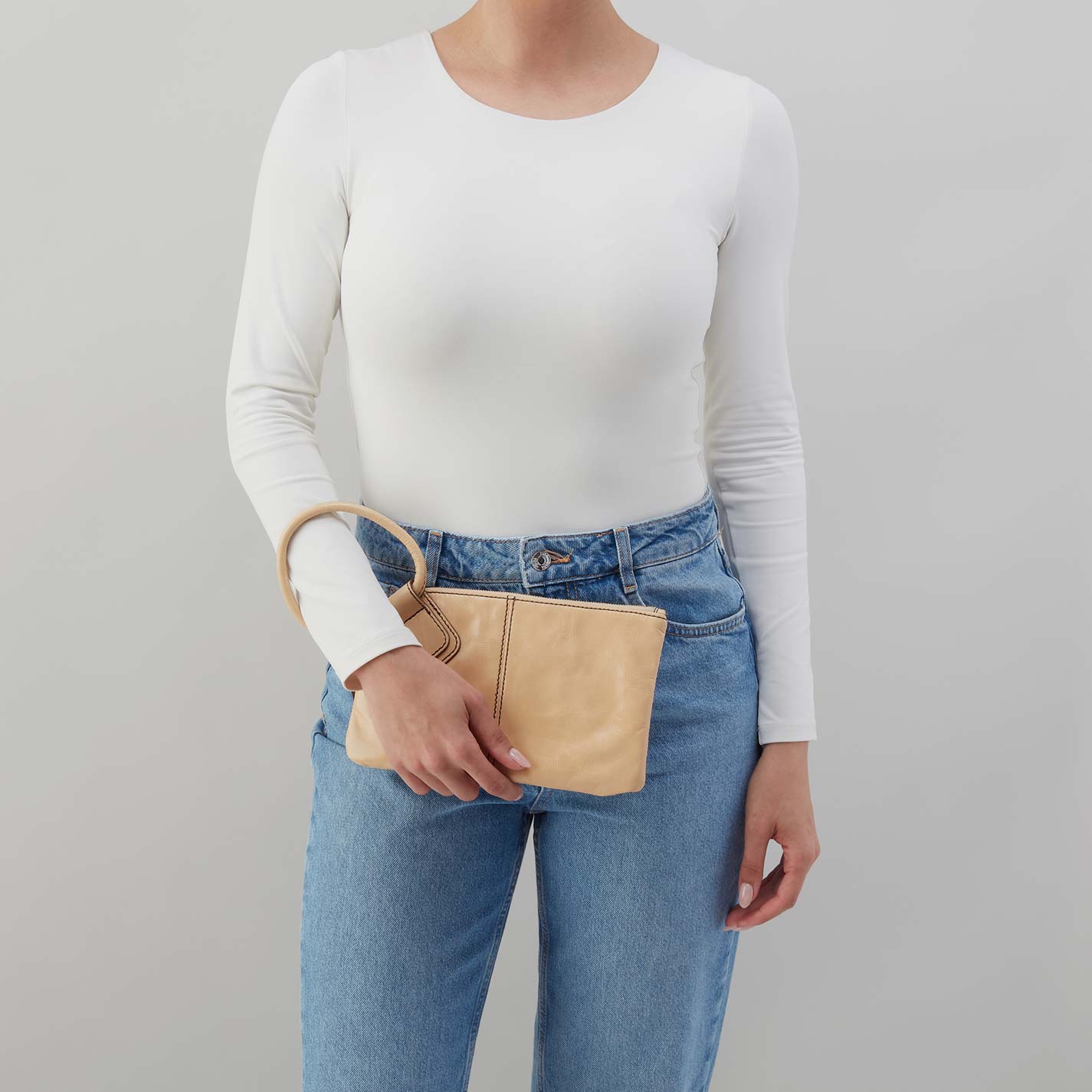 Sable Wristlet Desert Sand