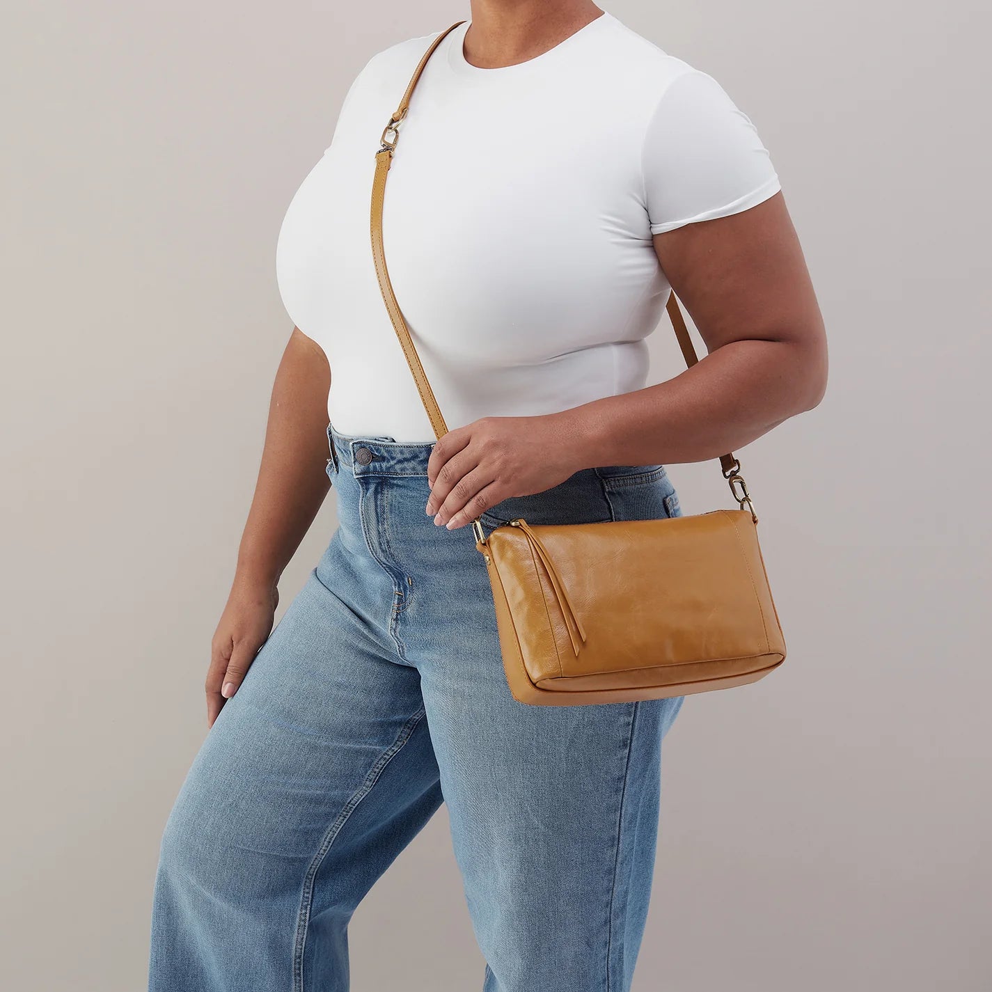 Darcy Carry-All Crossbody Natural