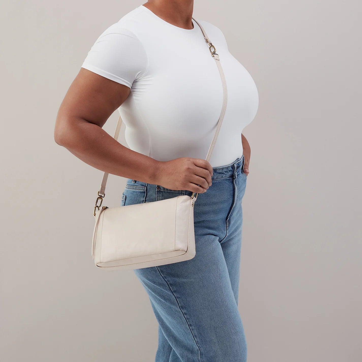 Darcy Carry-All Crossbody Pale Flax