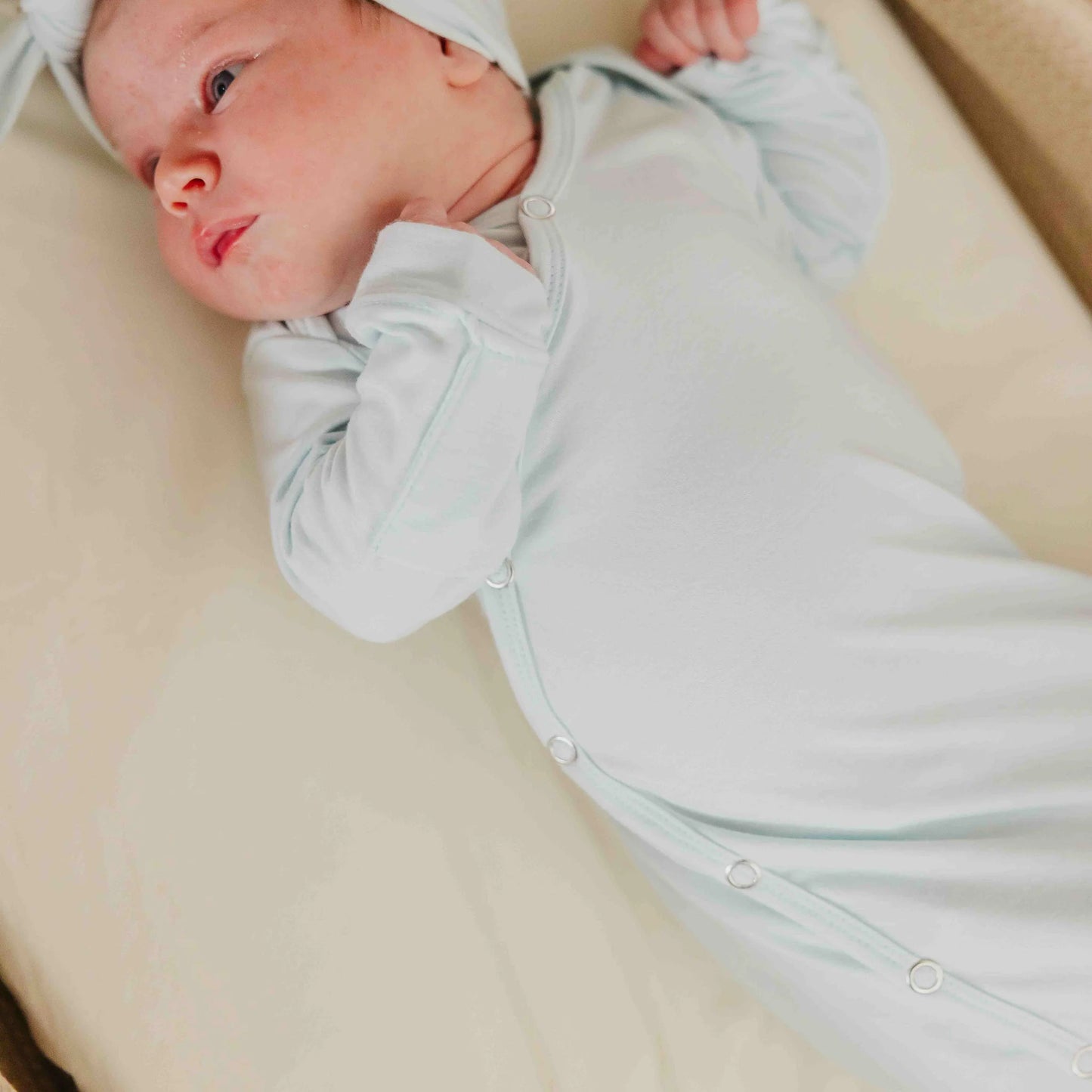 Newborn Knotted Gown Air