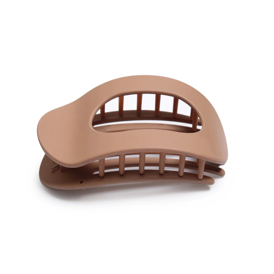 Soft Finish Flat Lay Round Clip Macchiato