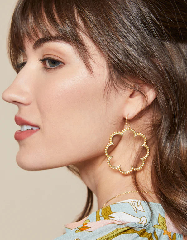 Dotted Daisy Earrings Gold