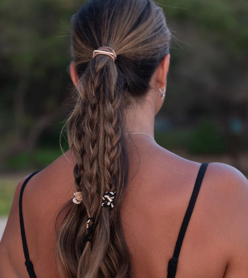 Focus Gold Arrow Charm Hair Tie Bracelet Set