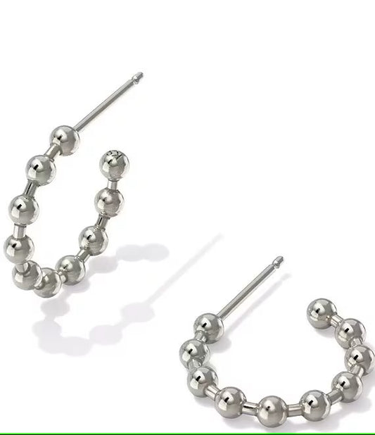 Oliver Huggie Silver Earrings