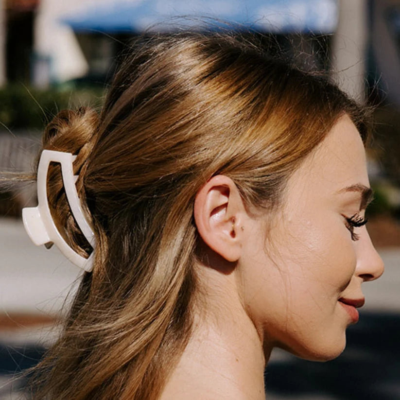 Teleties Open Medium Claw Hair Clip Soft Surf